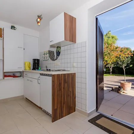 Appartamento Kalle Fuer 2 Personen Mit Terrasse *